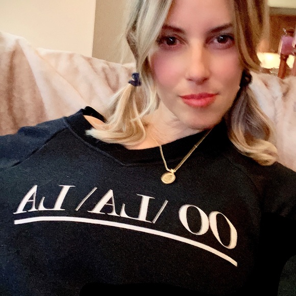 Meet your Posher, Lara - Picture 2 of 5